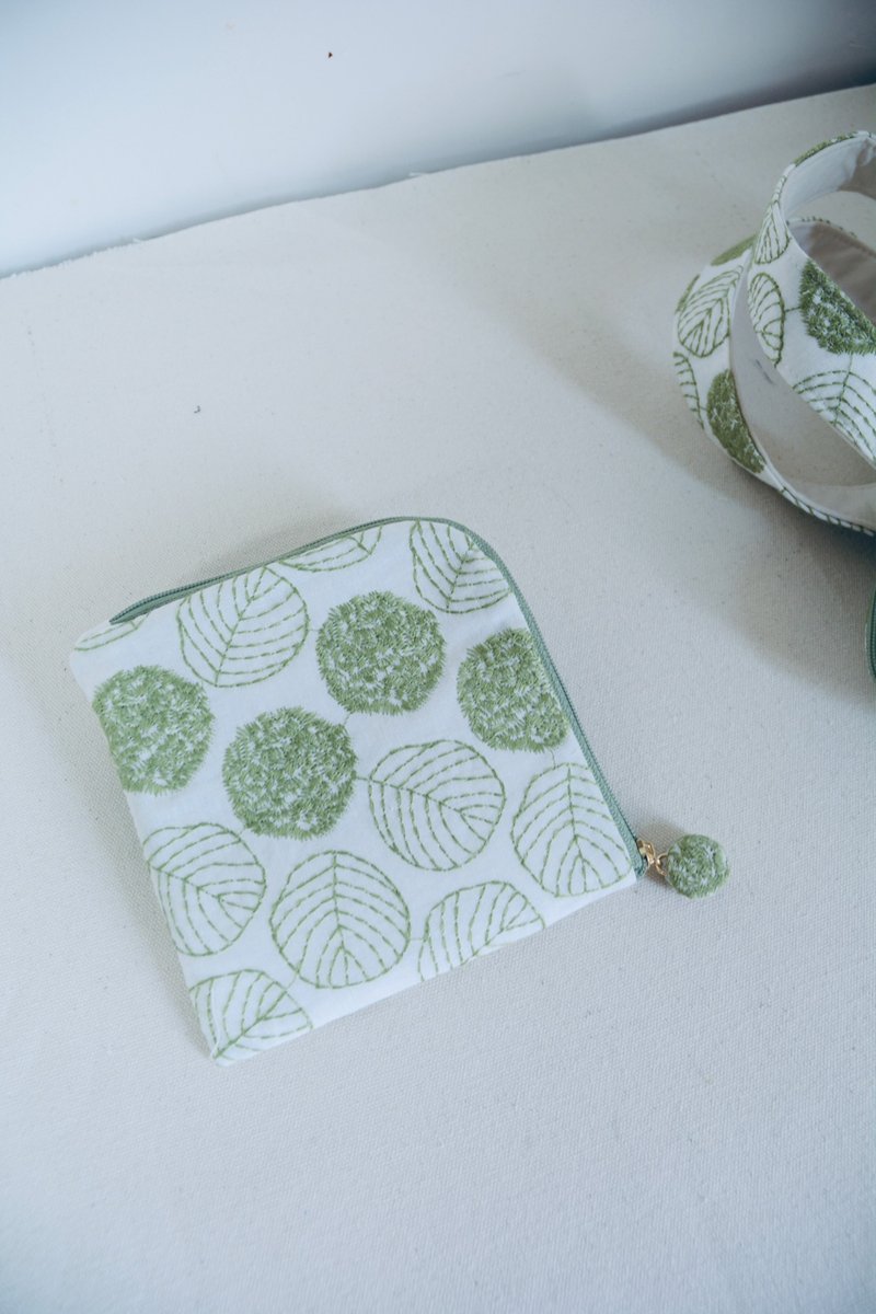 卫生棉收纳包 纸巾姨妈巾 零钱蓝牙耳机 包中包 - 化妆包/杂物包 - 棉．麻 绿色