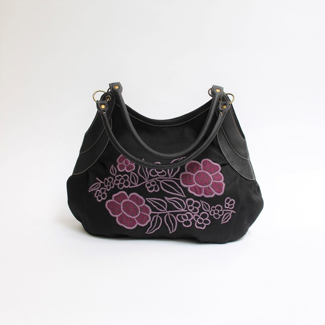 Retro flower embroidery and granny bag - 手提包/手提袋 - 真皮 黑色