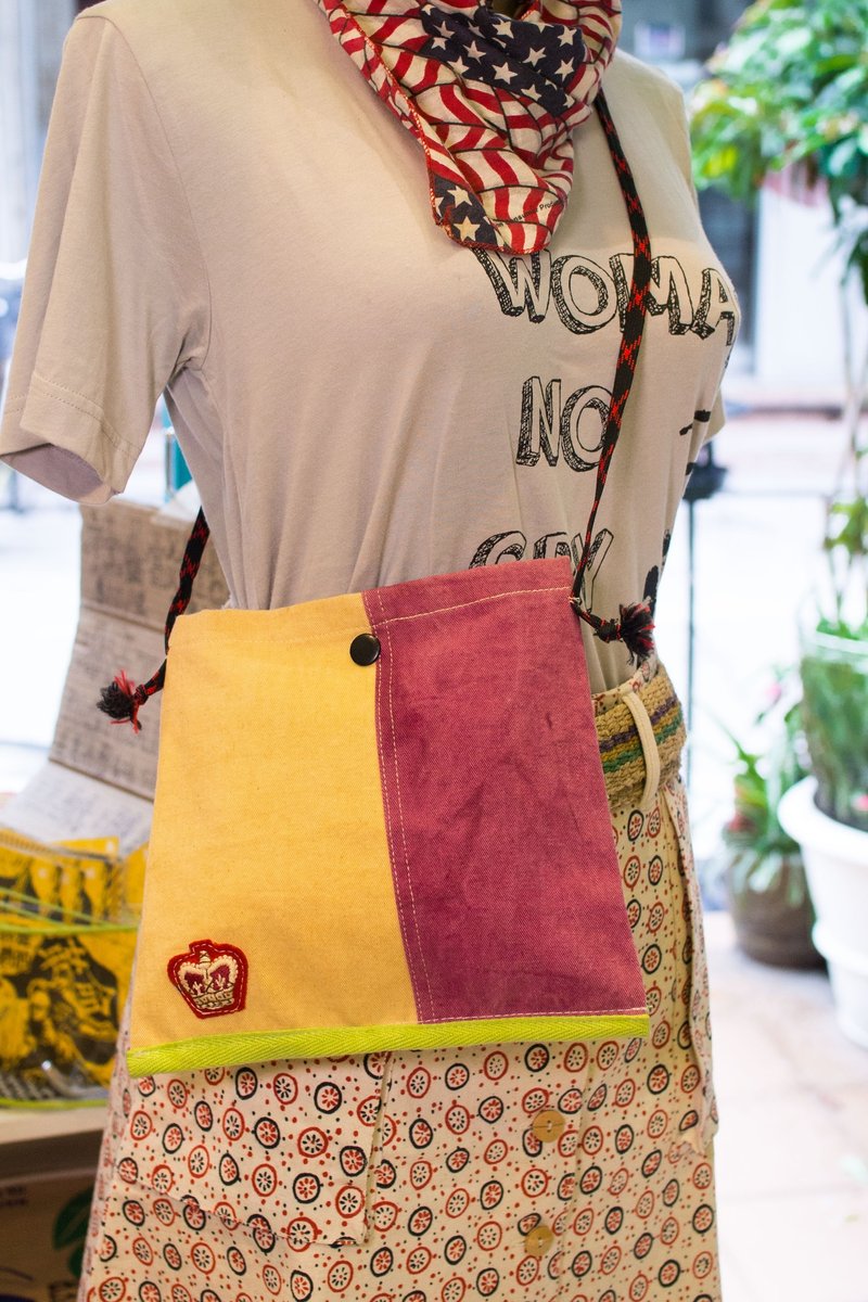 EARTH.er │天然植物染护照包 A  Nautral Dyed Passport Bag A│ - 侧背包/斜挎包 - 棉．麻 黄色