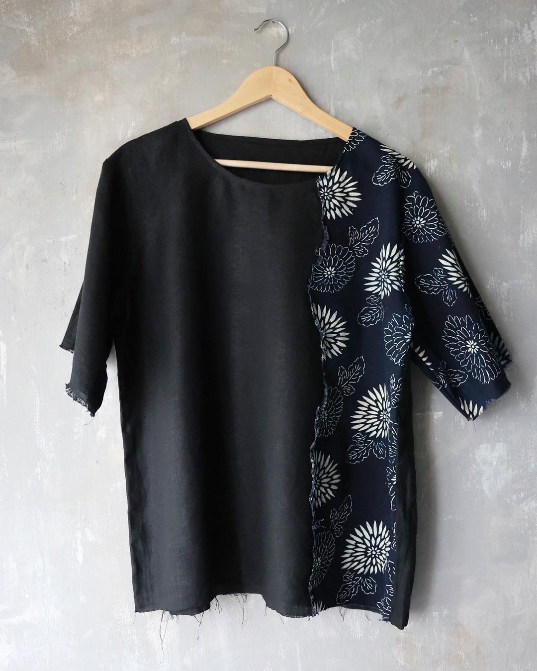型染布 Katazome + 100% 全麻布tee made in japan - 男装上衣/T 恤 - 棉 