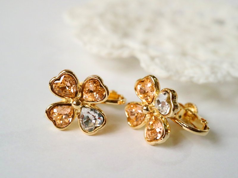 Sunset Orange Clover Clip-On Austrian Crystal Glass Flower lover - 耳环/耳夹 - 玻璃 橘色