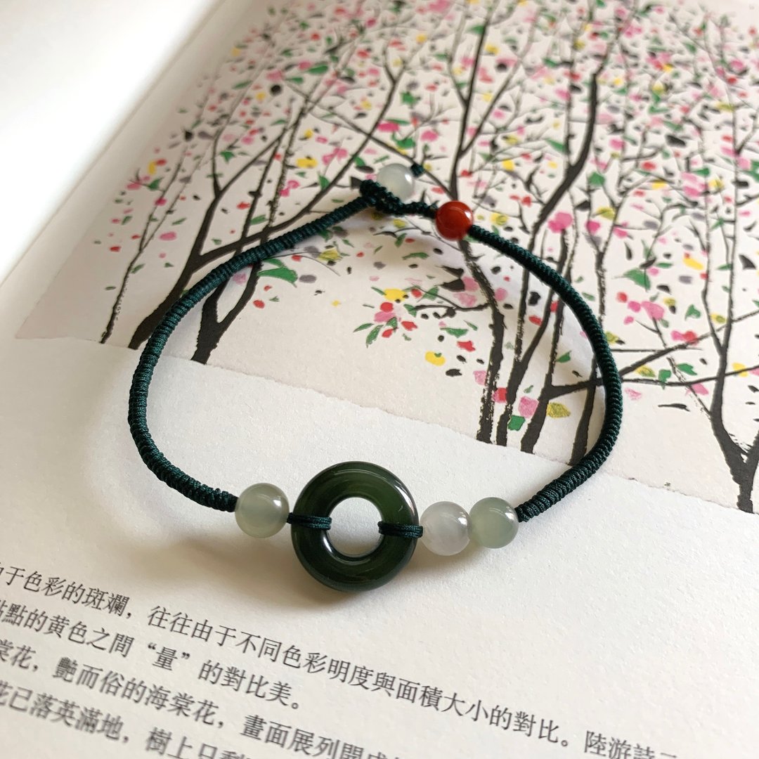 售完供欣赏 浓墨如昨。天然和田玉平安扣复古编织手链 南红玛瑙 - 手链/手环 - 玉石 绿色