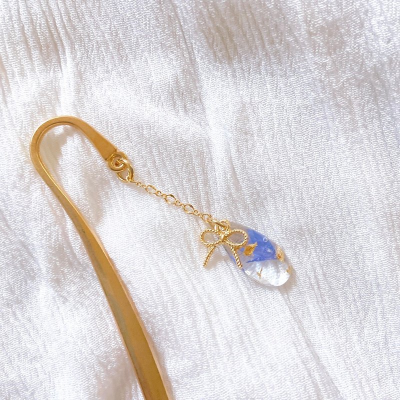 书签 日本花材 矢车草 手作 手帐 饰物 礼物 秋 蓝 吊饰 - 书签 - 其他材质 蓝色