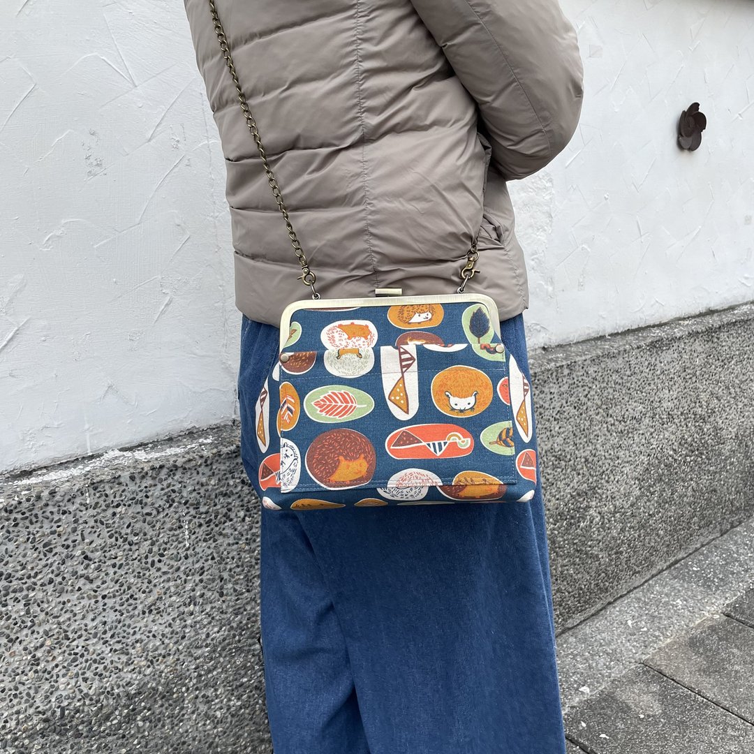 动物集合 口金包/ 斜背包/ 侧背包/ 随身包 - 侧背包/斜挎包 - 棉．麻 蓝色