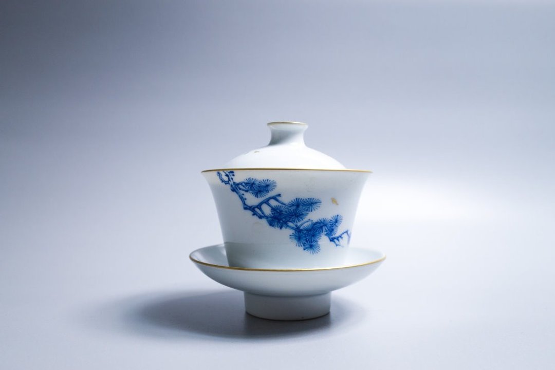 自慢堂 古韵青花如意奉杯-松树 - 茶具/茶杯 - 瓷 