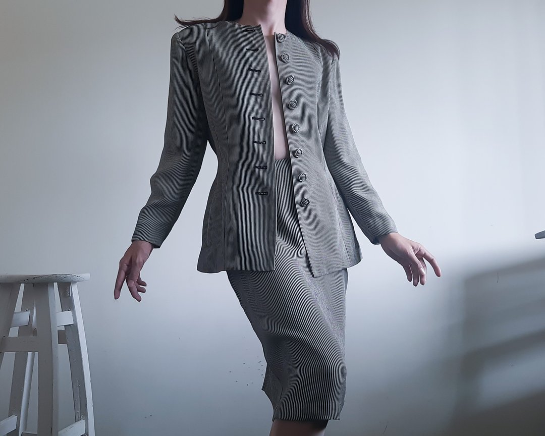 NORMA KAMALI 复古两件套条纹裙套装 80 年代西装外套和铅笔裙 - 女装西装外套/风衣 - 聚酯纤维 黑色