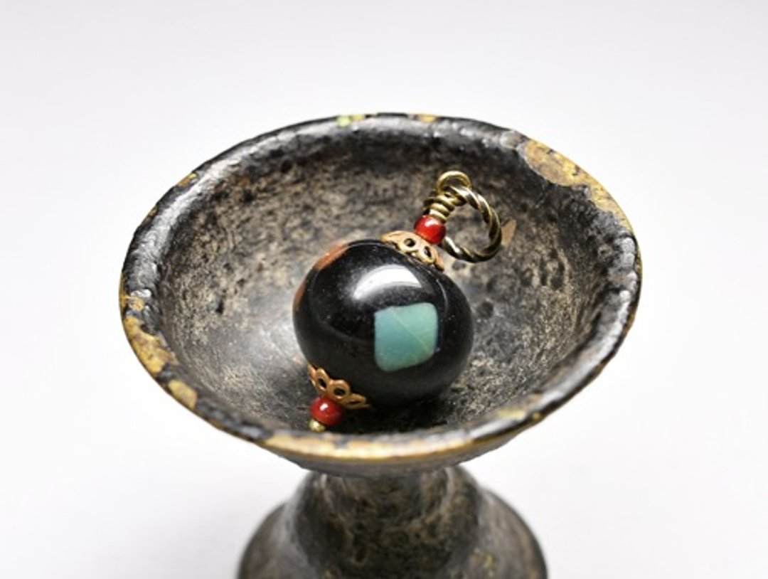 Antique jet black Japanese jade pendant top - 项链 - 玻璃 黑色