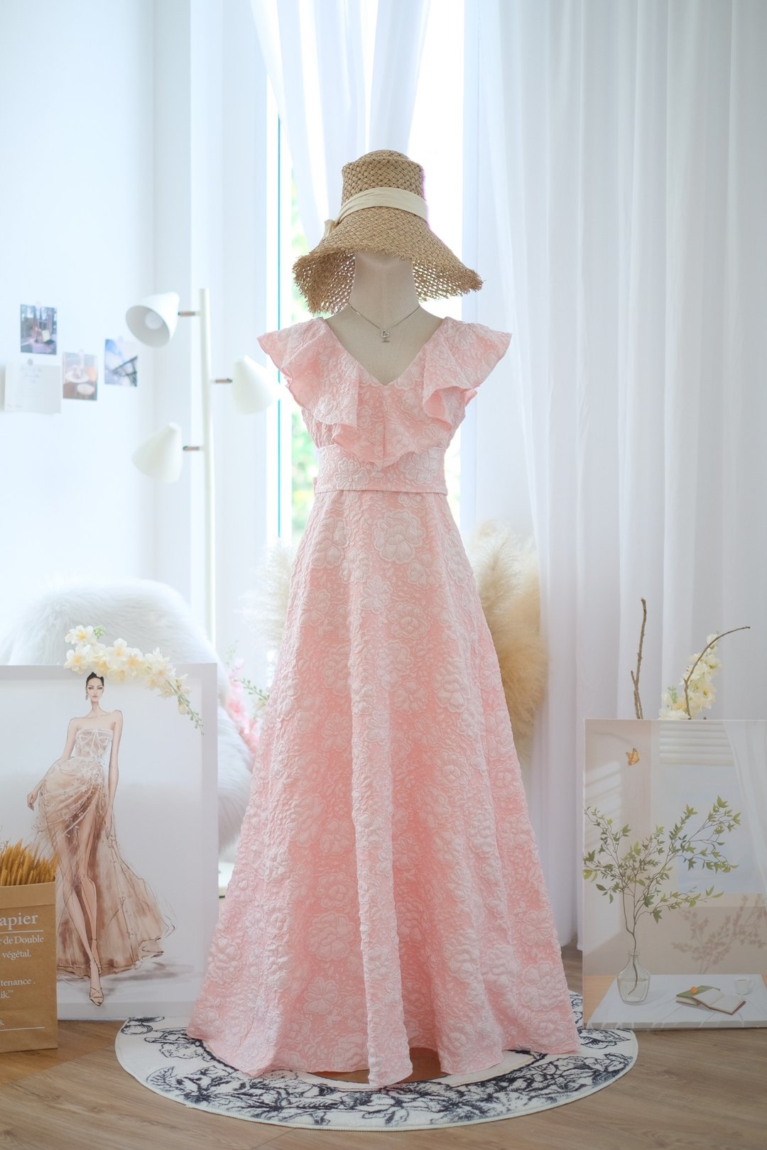 粉色洋装，适合派对的长洋装，伴娘服，缇花碎花布料。 - 晚装/礼服 - 聚酯纤维 粉红色