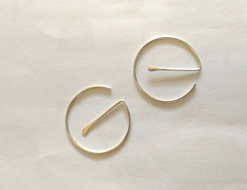 轻耳饰 纯银耳环 句点系列 设计师手工银饰 - 耳环/耳夹 - 纯银 白色