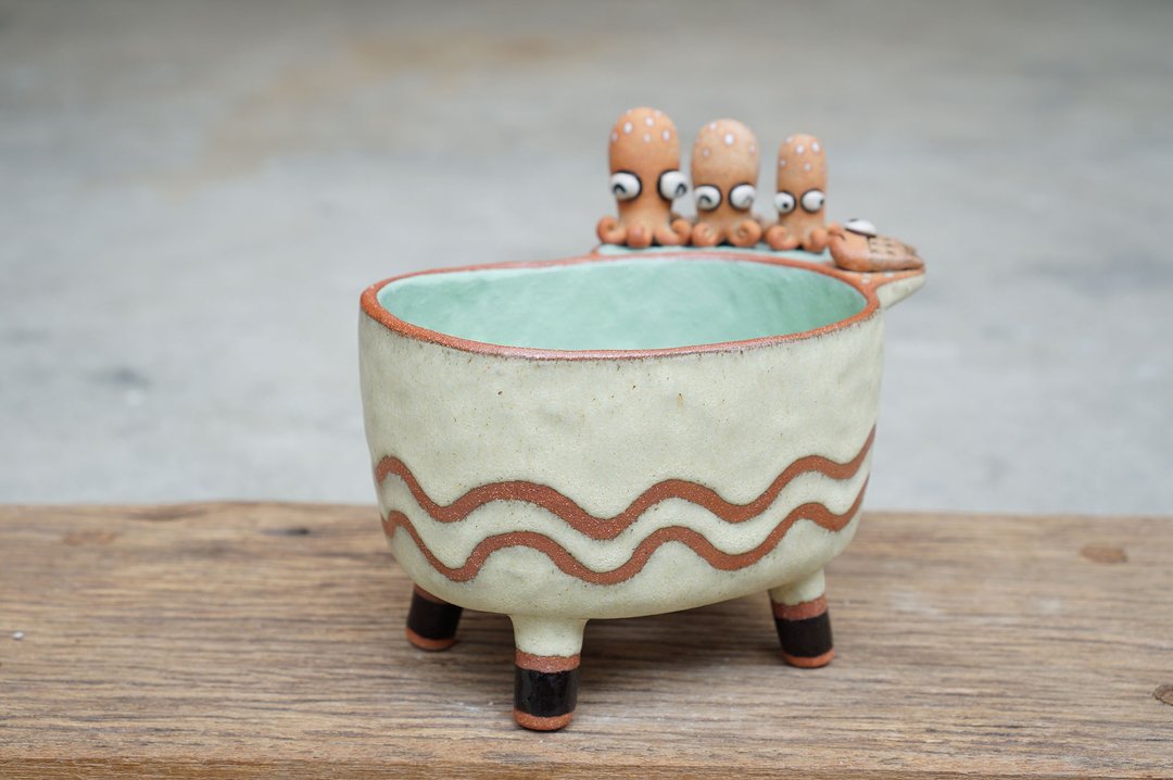 squid plant pot , octopus , handmade ceramic. cactus - 花瓶/陶器 - 陶 黄色