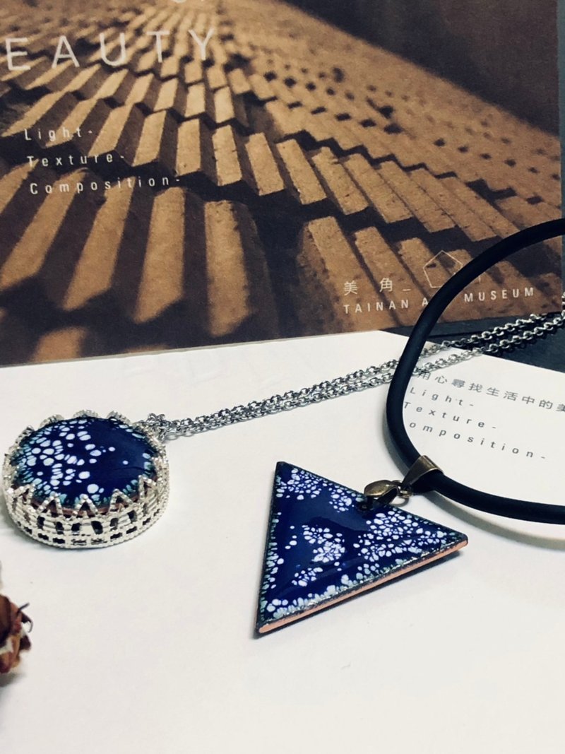 珐琅/七宝烧手作│喷釉珐琅 │文化币│台南旅游 - 金工/饰品 - 珐琅 