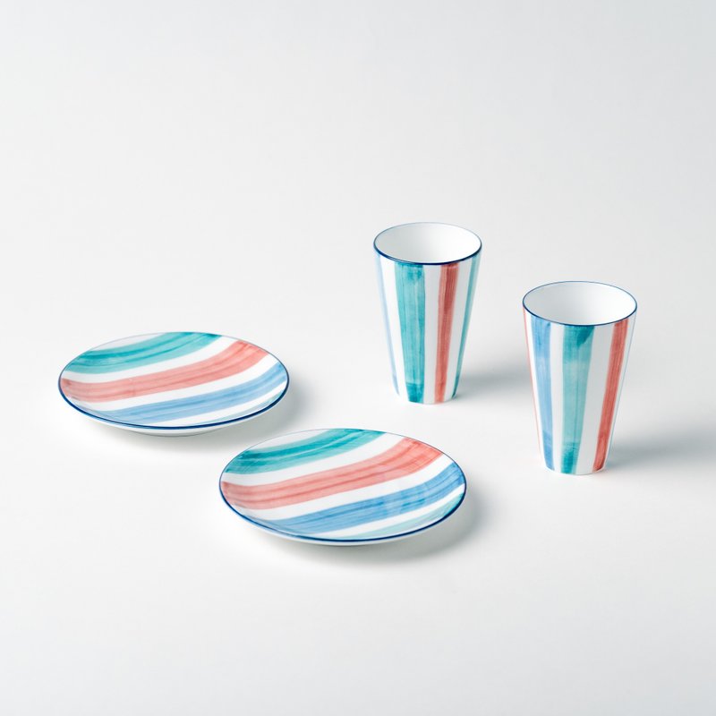 茄芷-经典红蓝绿组(5.5寸平盘x2 + V口高杯x2)  | 礼品 - 盘子/餐盘/盘架 - 瓷 