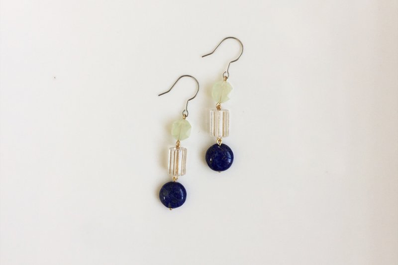 【5折绝版出清品】透明の绿 天然石古董树脂造型耳环 - 耳环/耳夹 - 宝石 绿色