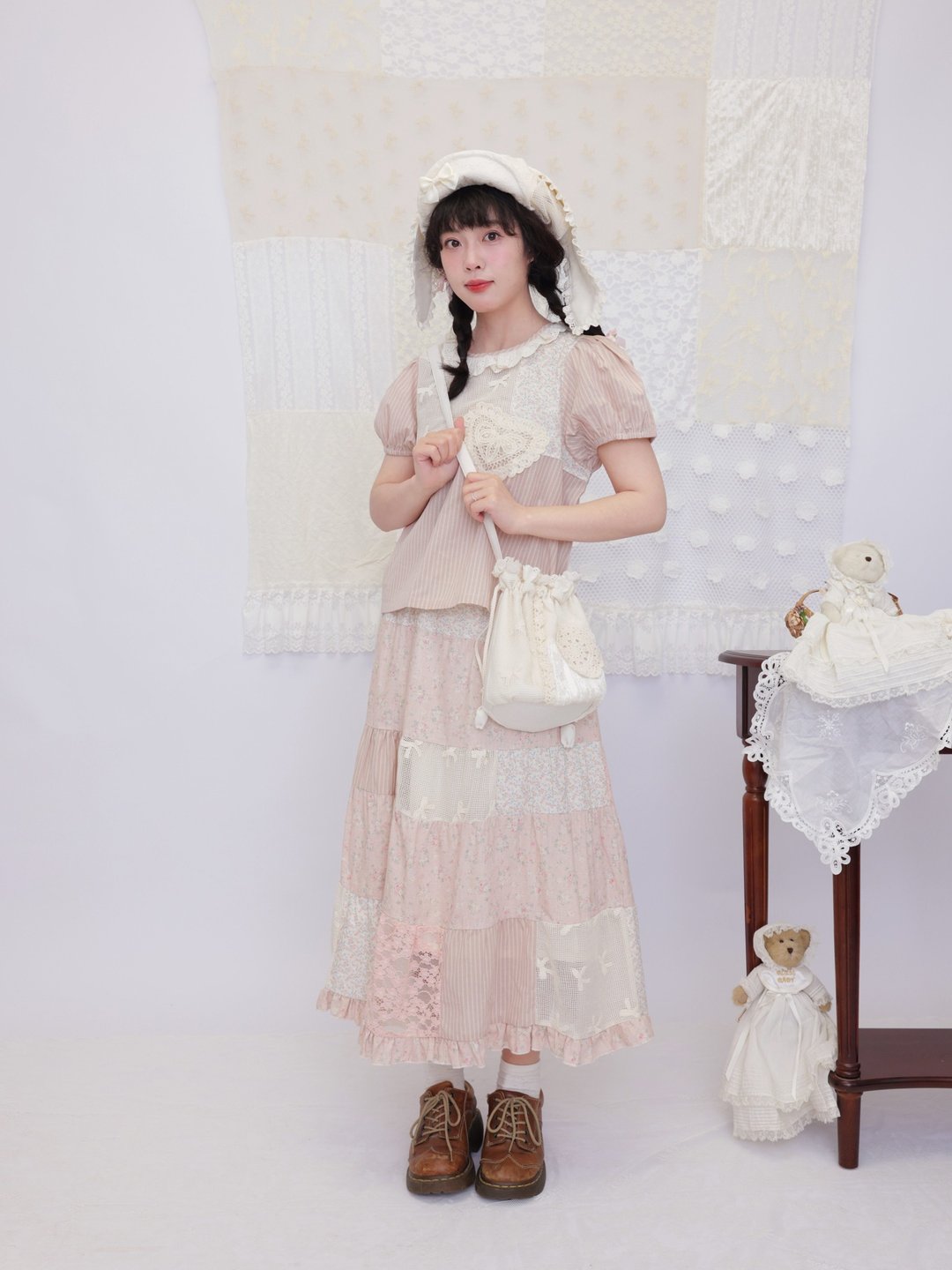 Remake 拼布蛋糕半裙  / 灰粉碎花鉤花蕾絲蝴蝶結長裙 - 裙子 - 其他材质 粉红色