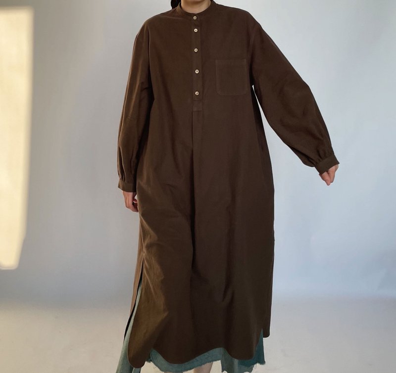 復古法蘭絨襯衫連衣裙 | 純棉磨毛立領繫帶設計 | 中長款三季實穿 - 洋装/连衣裙 - 棉．麻 咖啡色
