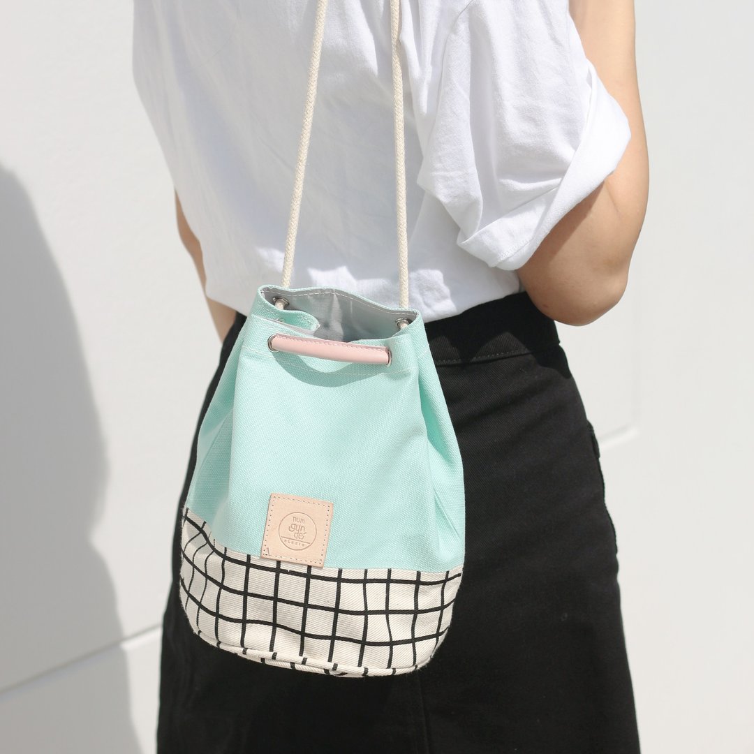 Mini Bucket Bag canvas fabric small size mint colour and grid pattern - 侧背包/斜挎包 - 其他材质 绿色