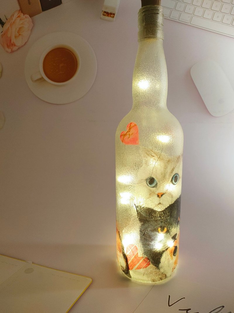喵喵喵我就是爱猫 - 艺术摆饰 / 疗愈酒瓶灯 - 摆饰 - 玻璃 