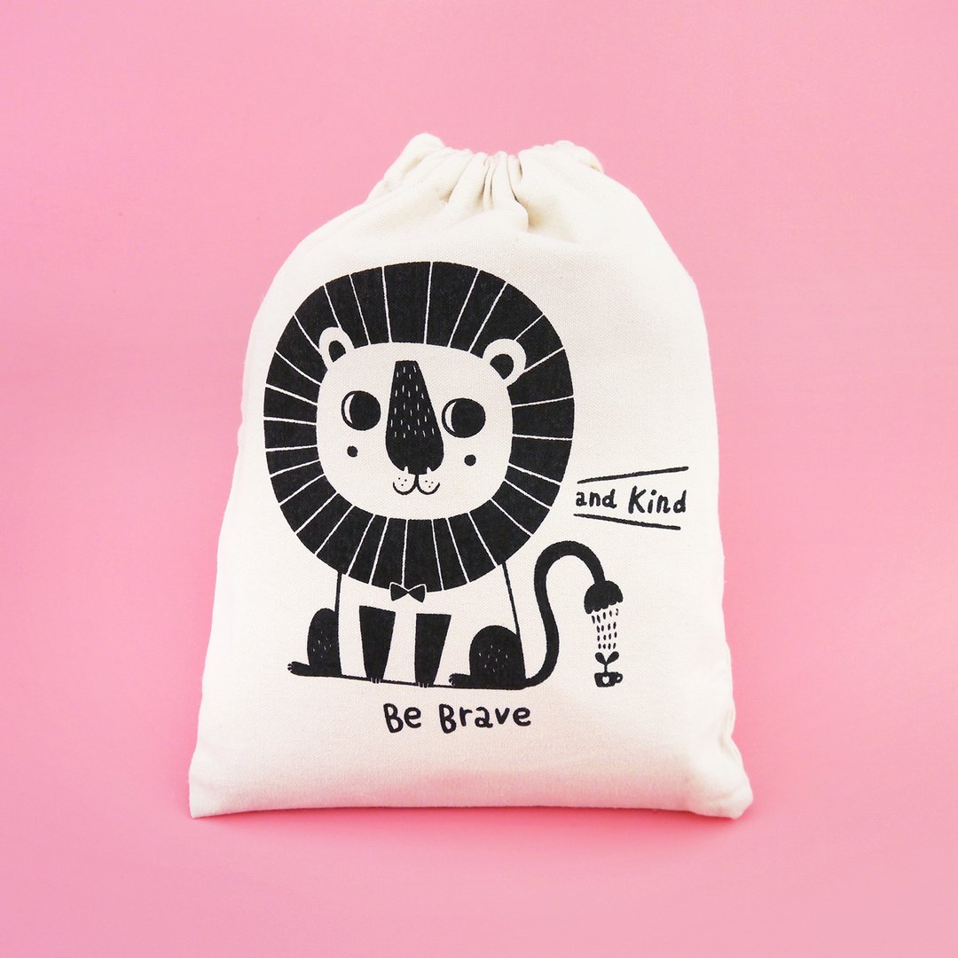 Be Brave And Kind The Little Lion 勇敢善良的狮子帆布束口袋 - 化妆包/杂物包 - 棉 白色