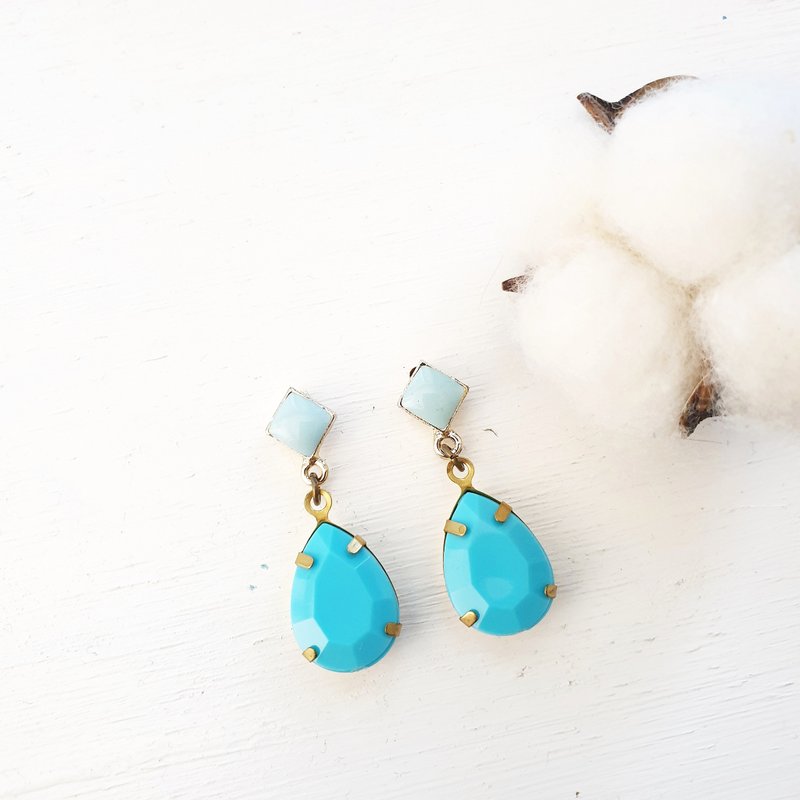 随性。蓝 - 夹式、针式耳环。另有不锈钢耳针 - 耳环/耳夹 - 其他金属 蓝色