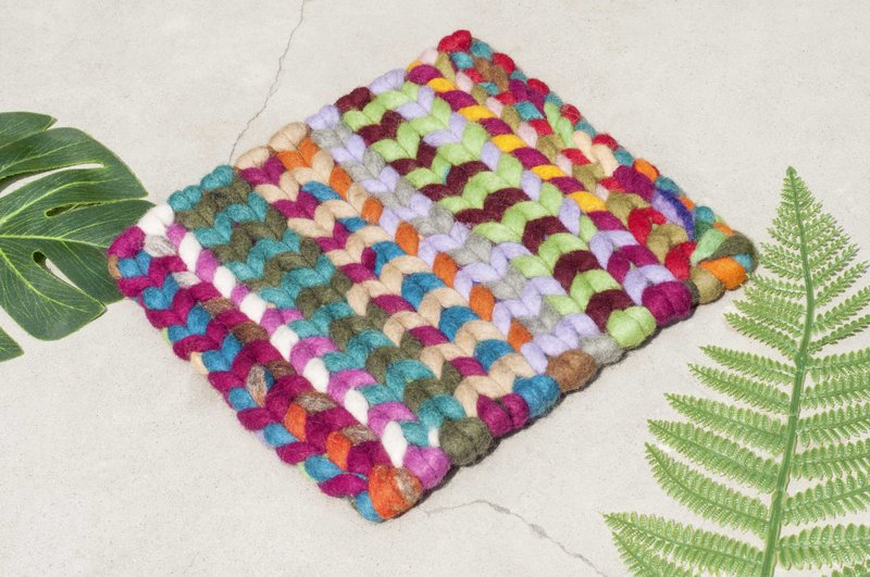 七夕礼物 民族风森林系羊毛毡锅垫 彩虹餐垫 隔热垫-渐层条纹编织 - 餐垫/桌巾 - 羊毛 多色