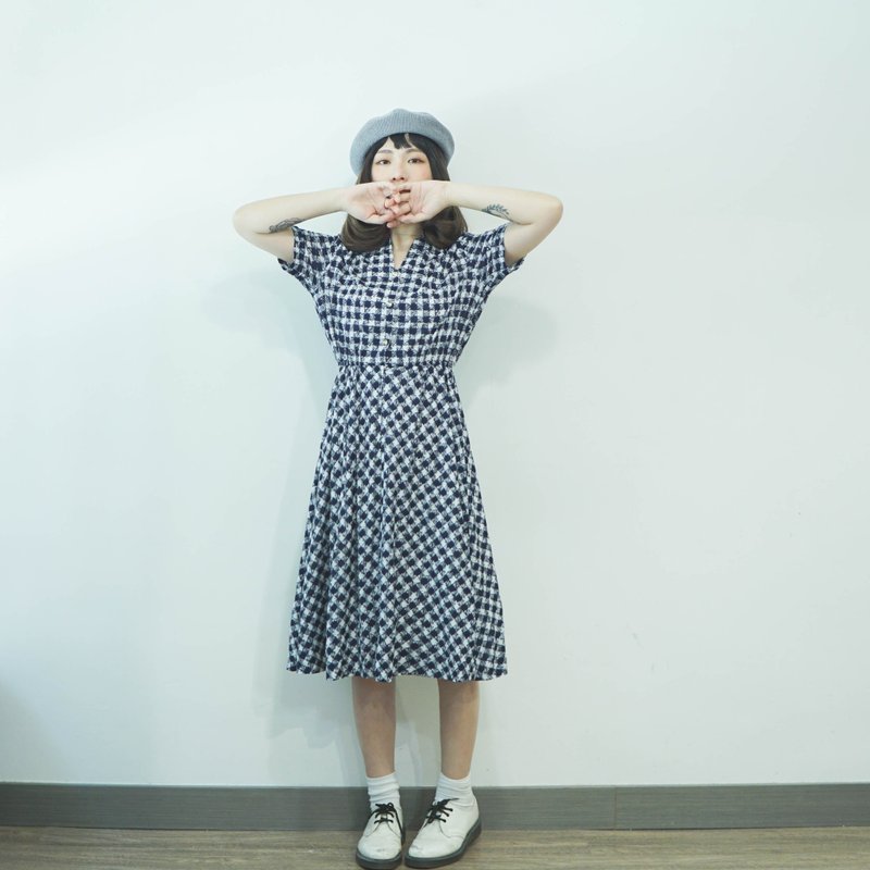 古着 II 日系 II 深蓝格弹性人造纤维V领古着洋装  II  - 洋装/连衣裙 - 聚酯纤维 蓝色