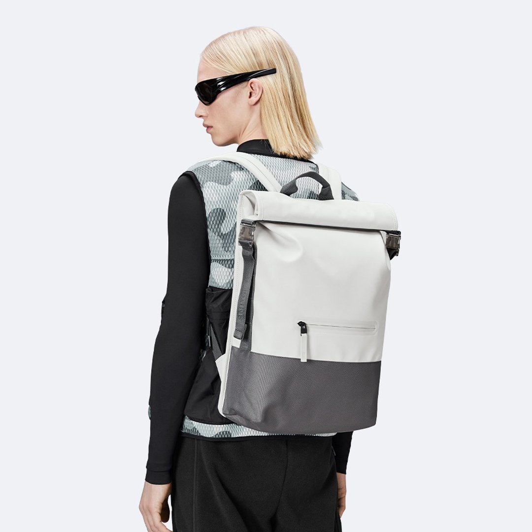 【丹麦 RAINS】Trail Rolltop Backpack W3 织带防水卷盖后背包 - 后背包/双肩包 - 其他材质 白色