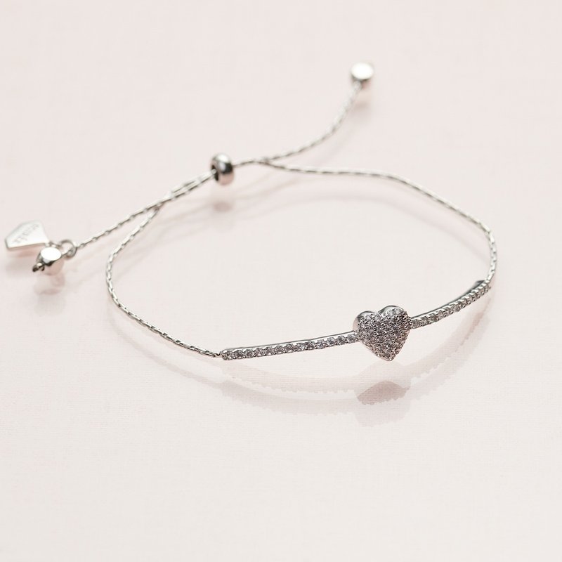 Cupid Love细致镶钻手链(可调节式) - 手链/手环 - 铜/黄铜 银色