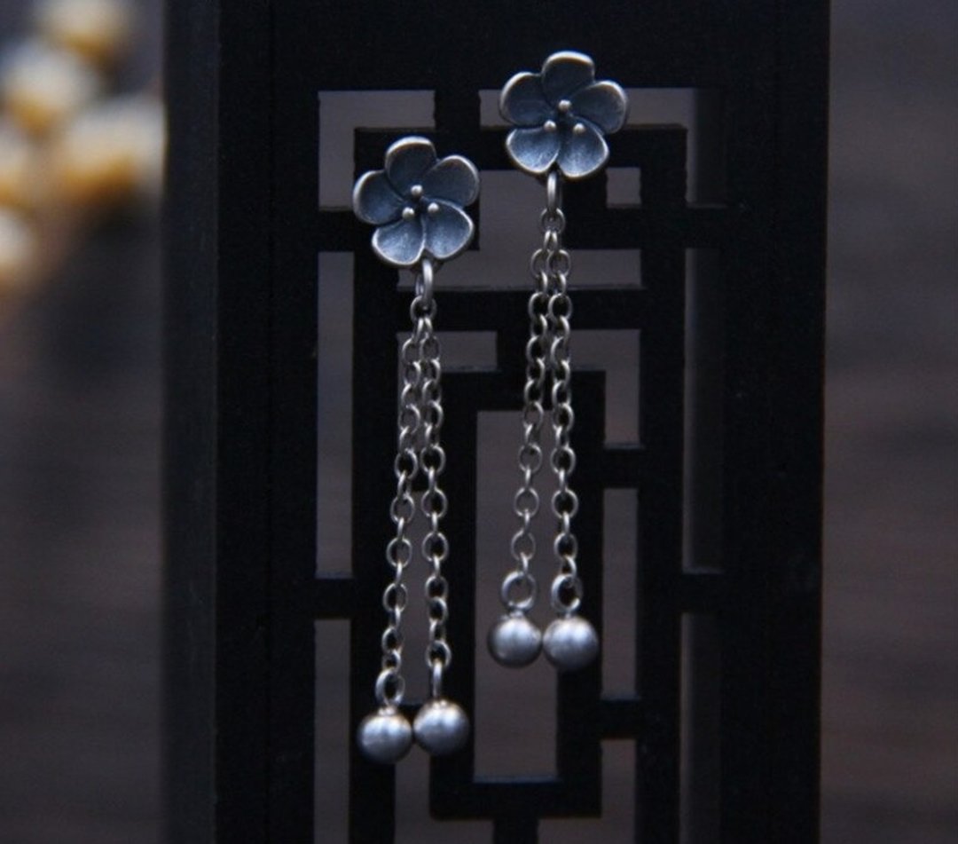 Genuine S925 Thai Sterling Silver Women Ethnic Flower Dangle Earrings Chains - 耳环/耳夹 - 纯银 银色