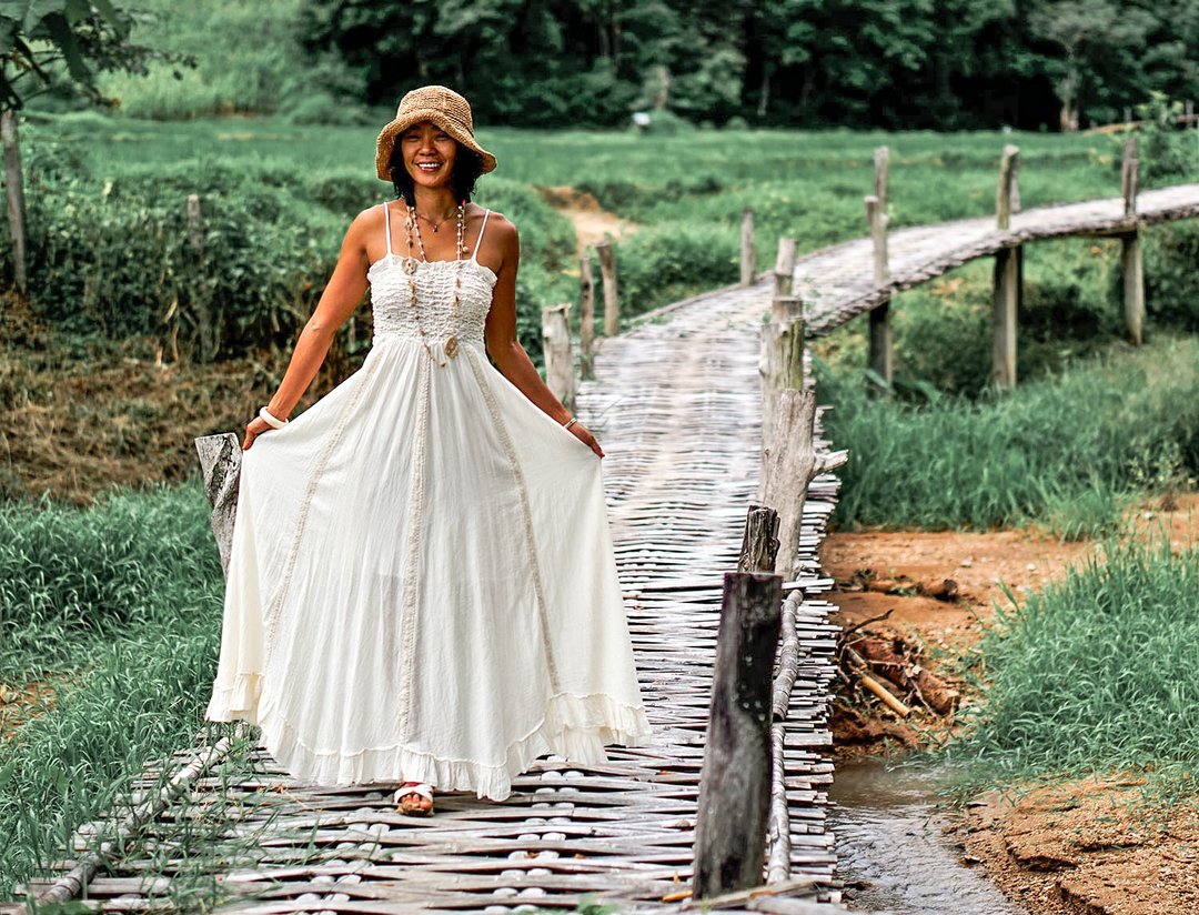 Maxi lace wedding dress in off white color. Long sleeveless summer lace dress. - 晚装/礼服 - 其他材质 