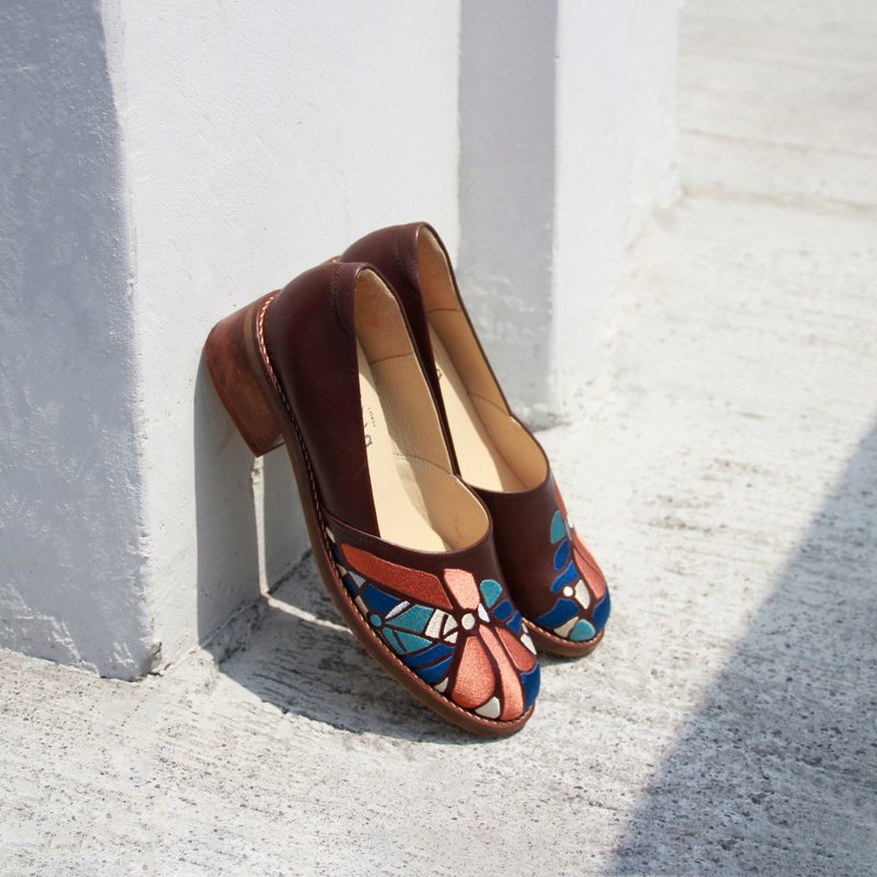 刺绣率性木根鞋- 府城舆图/焦茶棕 - 女款牛津鞋/乐福鞋 - 真皮 咖啡色
