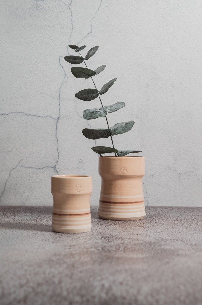 职人手工美学 l 咖啡白R器/组 - 花瓶/陶器 - 陶 金色