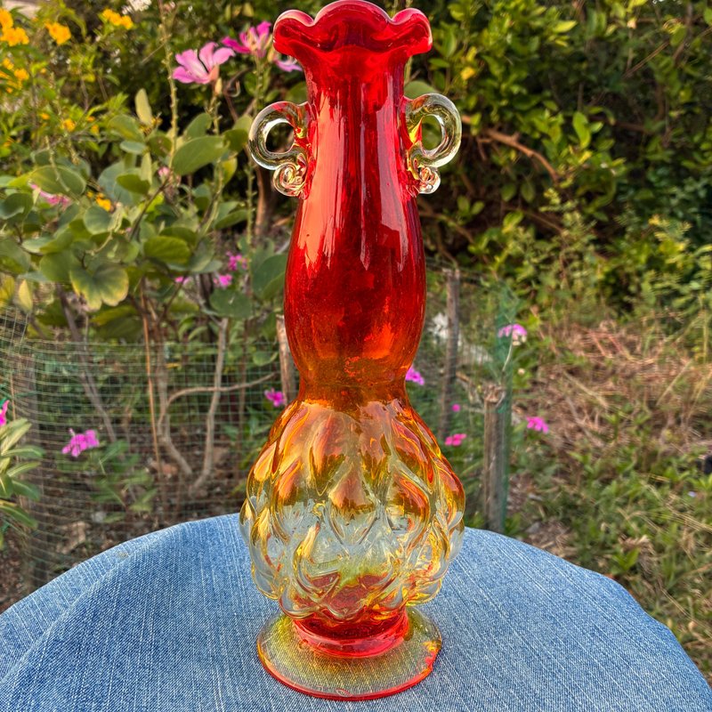 复古 60 年代 Amberina 滤 UV 艺术玻璃花瓶 附透明提把 火焰底部 - 摆饰 - 玻璃 橘色