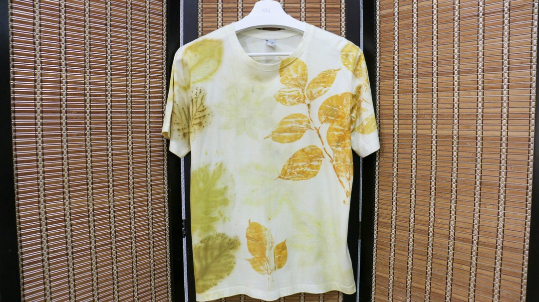 short sleeve t-shirt natural leaf pattern eco printing. - 女装 T 恤 - 棉 
