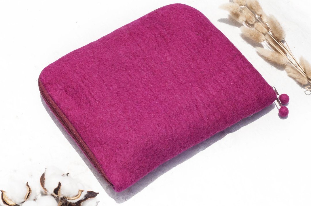 北欧手工羊毛毡包/macbook笔电包/平板电脑包/14寸15寸笔电包-桃 - 电脑包 - 羊毛 粉红色