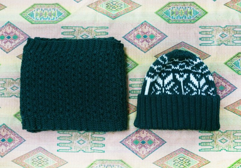 Lan冬日围巾+毛帽 组合 (墨绿) - 围巾/披肩 - 其他人造纤维 绿色