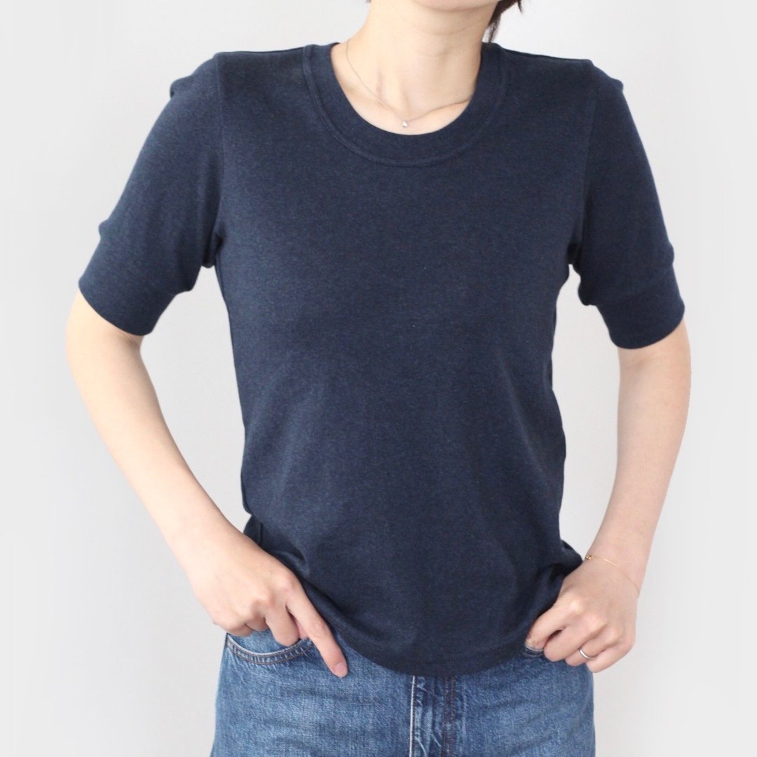 Made in Japan organic cotton　Cuff rib T-shirt stuck to the shape - 女装 T 恤 - 棉 黑色