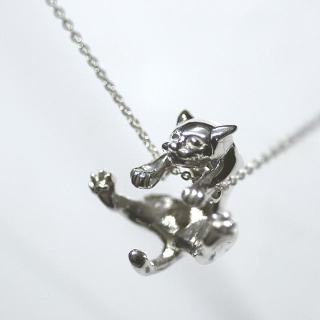 Naughty cat pendant - 项链 - 其他金属 银色