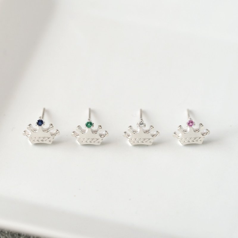 Tiny Crown Earrings Silver 925 - 耳环/耳夹 - 其他金属 银色