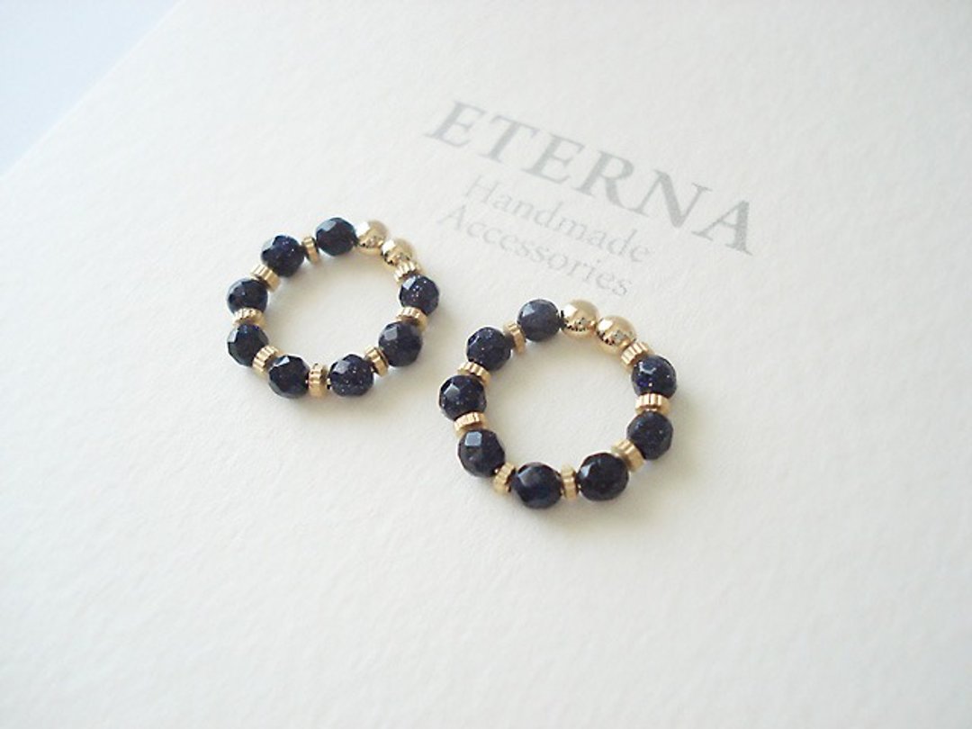 Blue Goldstone and metal beads, tiny hoop earrings 夾式耳環 - 耳环/耳夹 - 石头 蓝色