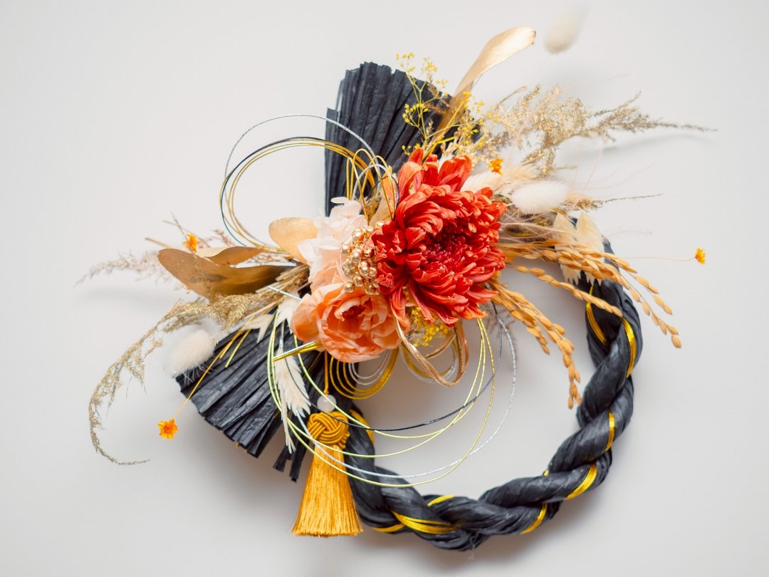 黑金丰华 - 日式注连绳挂饰 (新春祈福、居家花艺、贺礼) - 干燥花/捧花 - 植物．花 多色