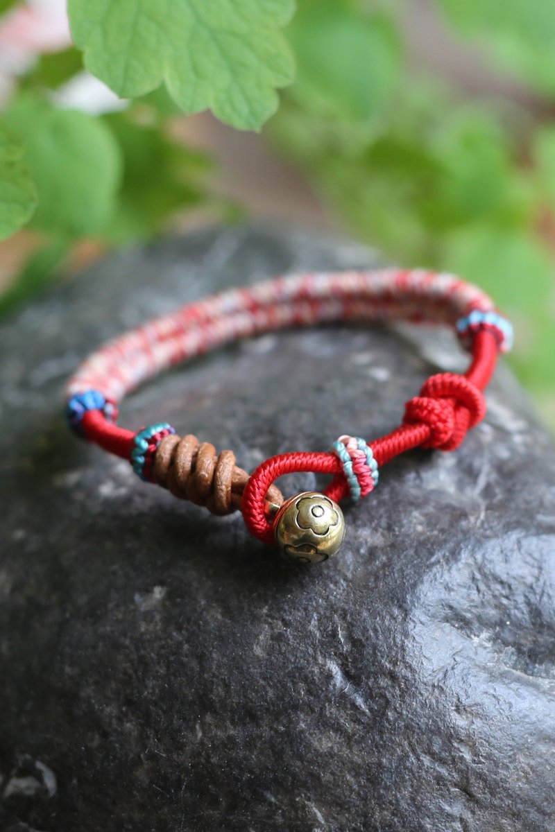 No.8-原創 & 藏式吉祥手绳 铜扣手环 | 全手工编绳 个性 文艺 - 手链/手环 - 棉．麻 多色