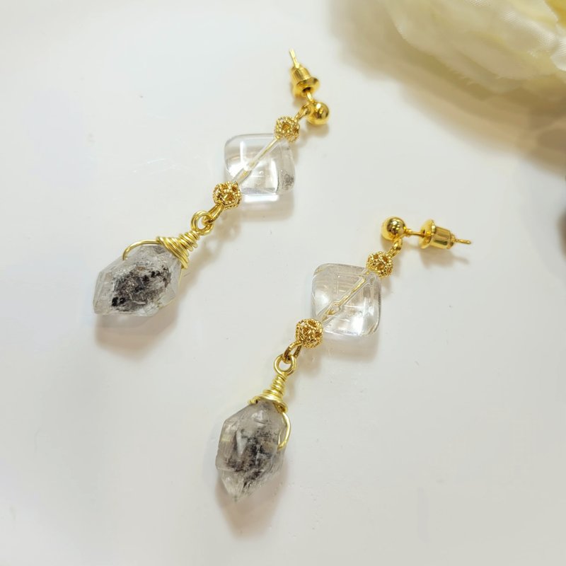 AgIo。闪灵钻(赫基蒙)/白水晶。手作耳环 - 耳环/耳夹 - 水晶 