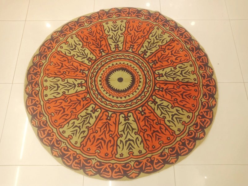 印度喀什米尔 手工刺绣 羊毛圆形地毯 152x152 — 火山 - 地垫/地毯 - 丝．绢 橘色