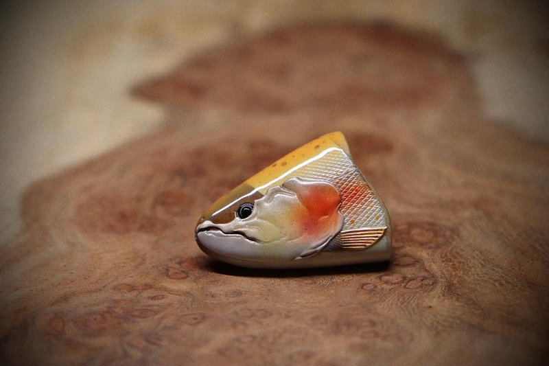 A handcrafted wooden golden trout brooch - 胸针 - 木头 