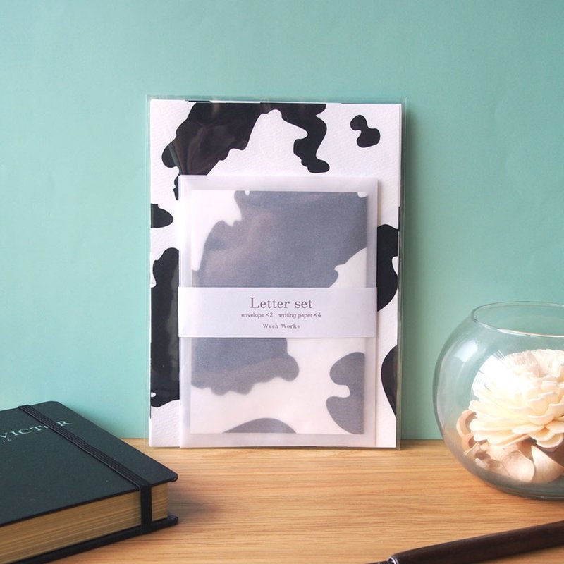 牛纹信纸套组 - 信封/信纸 - 纸 白色