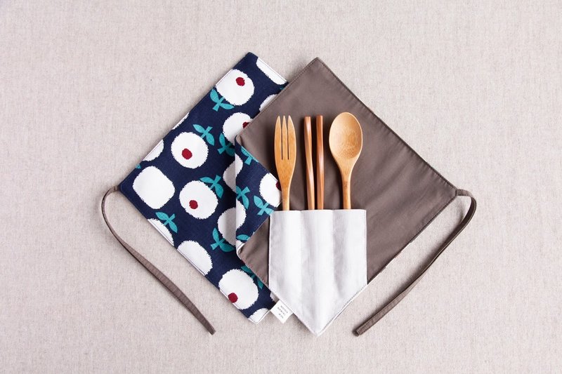 【一角筷套组】- 夜游方糖花 - 餐刀/叉/匙组合 - 棉．麻 蓝色