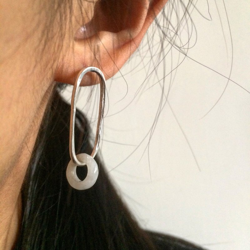 925纯银缅甸玉回圈 II 摩登黛玉耳环 - 耳环/耳夹 - 纯银 银色