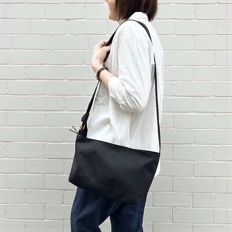 DRIFTER-S 黑色 拨水加工 Cordura尼龙肩背包 - 侧背包/斜挎包 - 尼龙 黑色