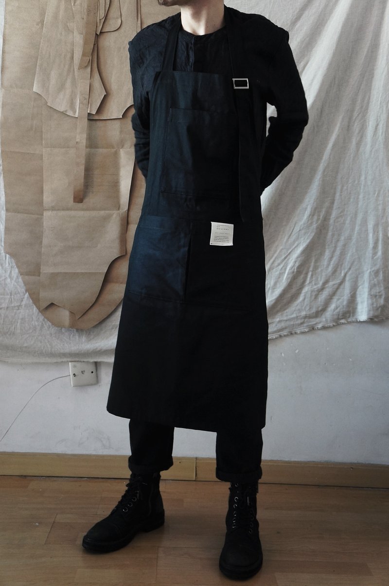 #301 classic work apron BLACK 厚帆布设计围裙-黑色 - 围裙 - 棉．麻 黑色