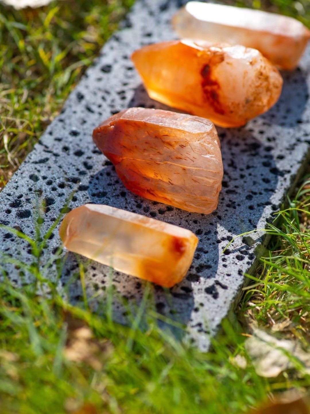 稀有红兔毛水晶 粉红兔毛晶  原矿 原石 兔毛水晶 兔毛晶 矿标 - 摆饰 - 水晶 多色